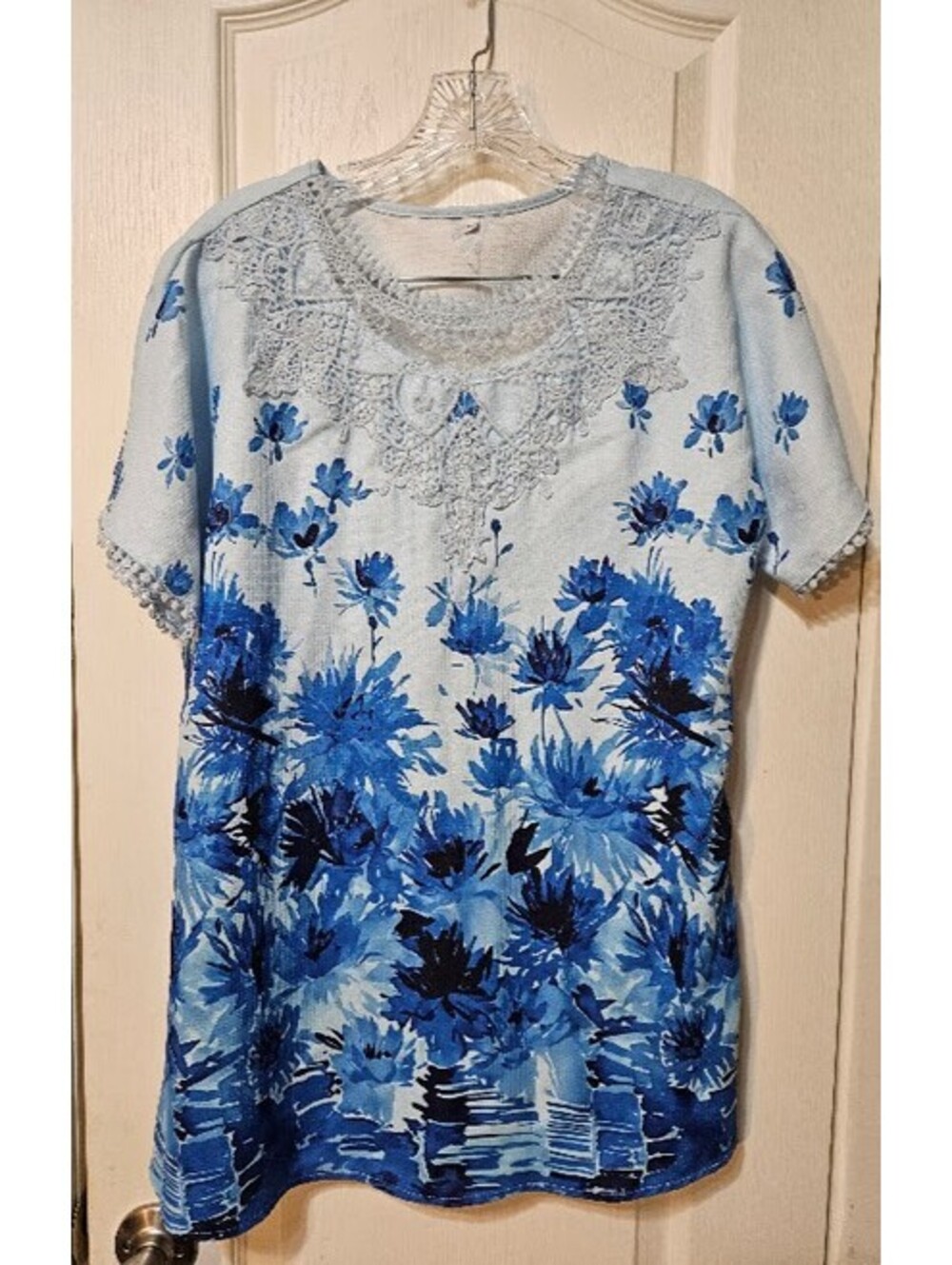 Blue Floral Lace Detail Short Sleeve Top M Solar Bloom